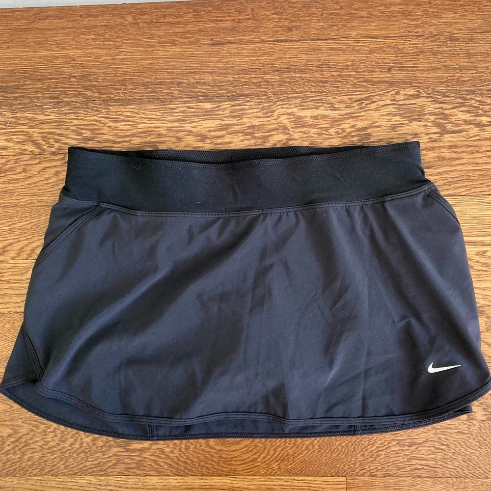 Nike black running skort